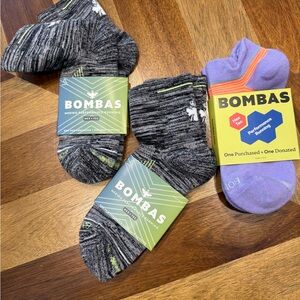 Bombas Performance Running Socks 2 pair of merino and one pair ankle NEW hex tec